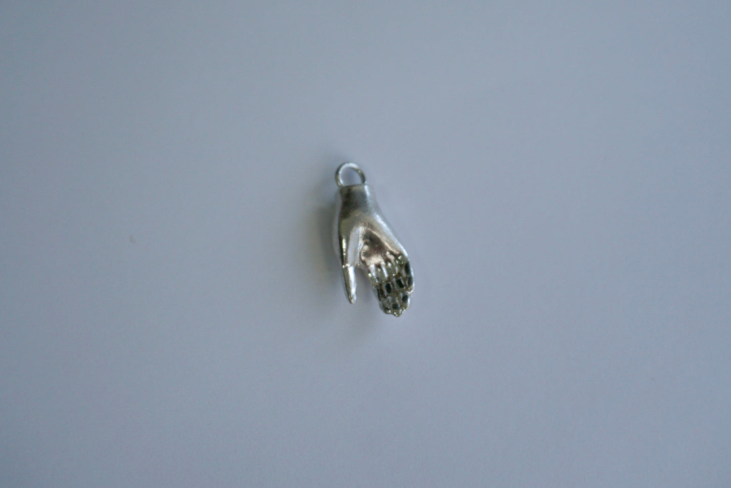 silver hold my hand pendant
